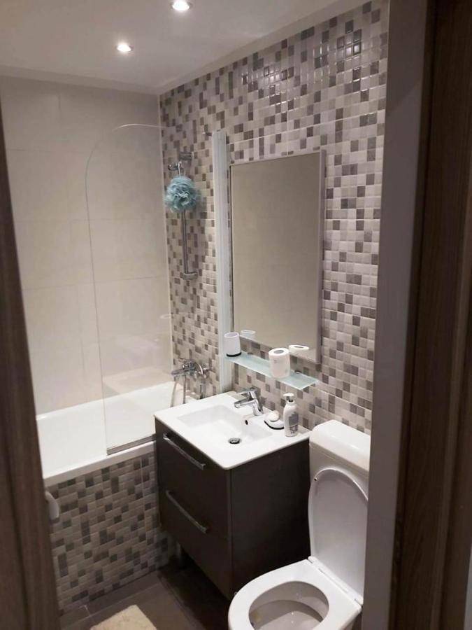 Cristal Metropolis Apartman Bukarest Kültér fotó